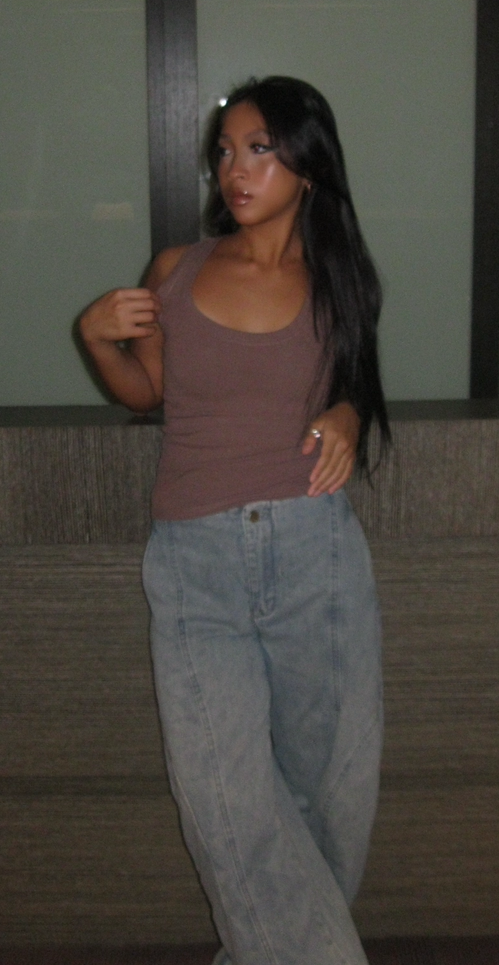 2506080674858050.jpg 低領顯瘦工字背心